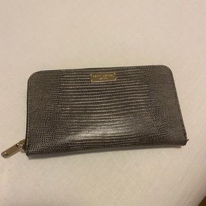 Henri Bendel leather wallet